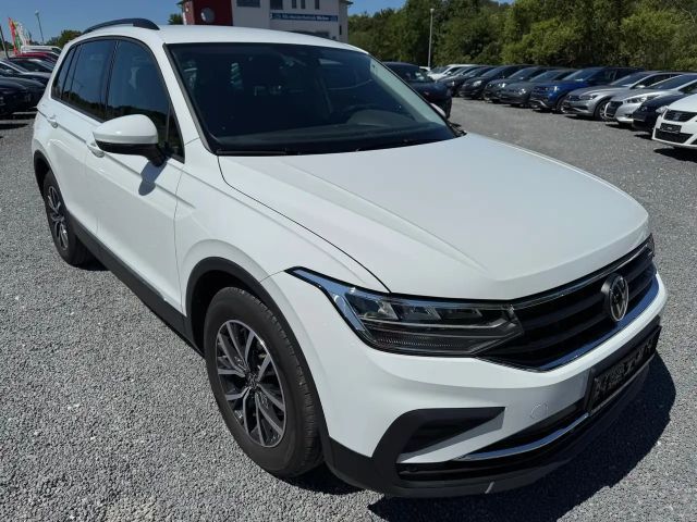Volkswagen Tiguan 2.0 TDI *DSG*LIFE*AHK*PDCHI+VO+KAMERA*NAV 2023 Diesel