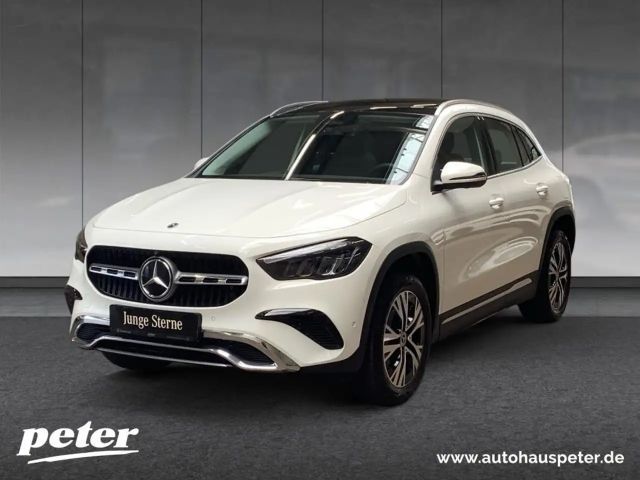 Mercedes-Benz GLA 220 2024 Benzine