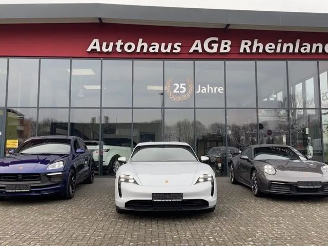 Ferrari 296