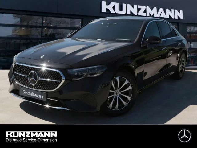 Mercedes-Benz E 200 2025 Diesel