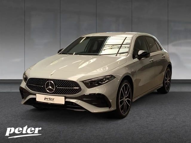 Mercedes-Benz A 250 e Kompaktlim EQ Hybrid AMG-LINE+MULTIBEAM+ 2025 Hybride / Benzine