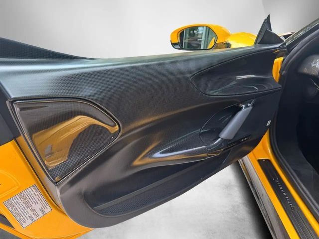 Ferrari SF90 Stradale