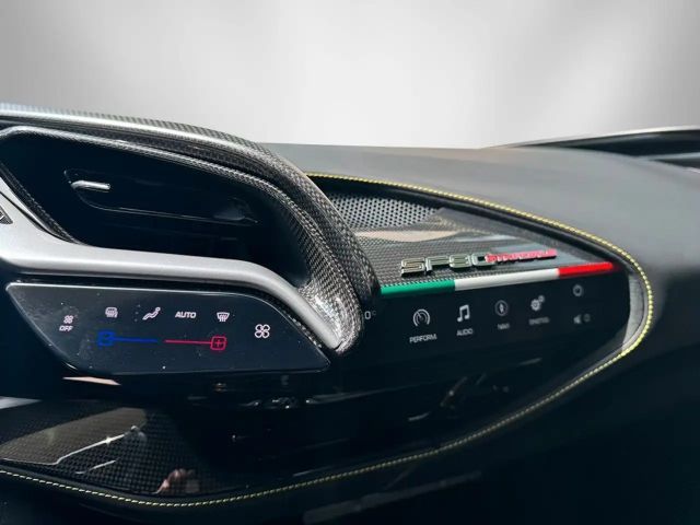 Ferrari SF90 Stradale