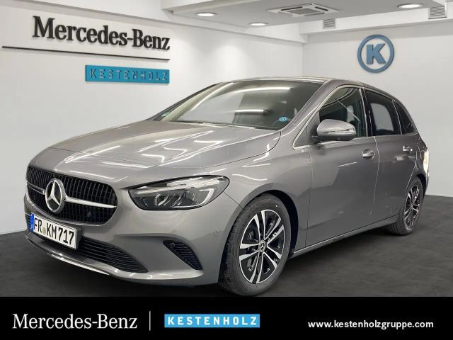 Mercedes-Benz B 180 PROGRESSIVE+AHK+HANDS-FREE+360°+DISTR+PARK 2025 Benzine