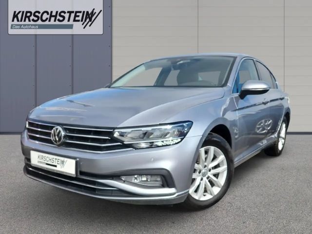 Volkswagen Passat Limousine Business 1.5 TSI BMT Parklenkass. 2021 Benzine
