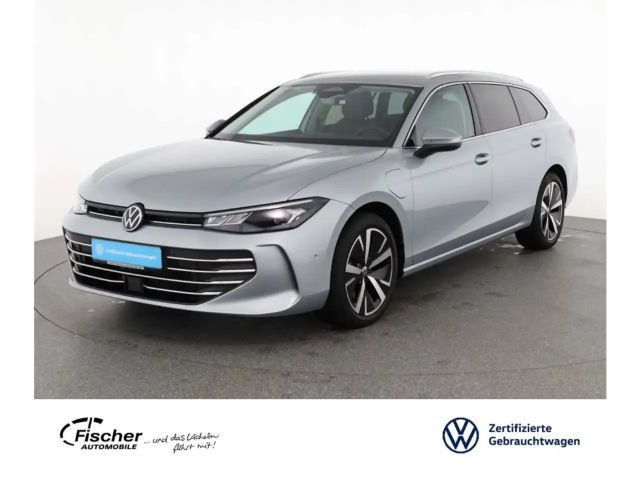 Volkswagen Passat Variant 1.5 TSI eHybrid Business DSG AHK 2024 Hybride / Benzine