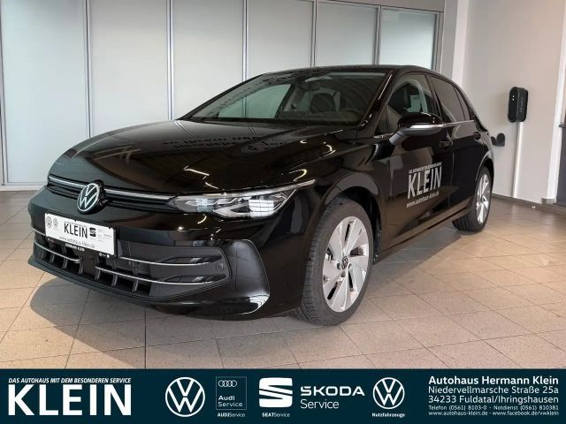 Volkswagen Golf VIII 1,5 eTSI Style 2025 Benzine