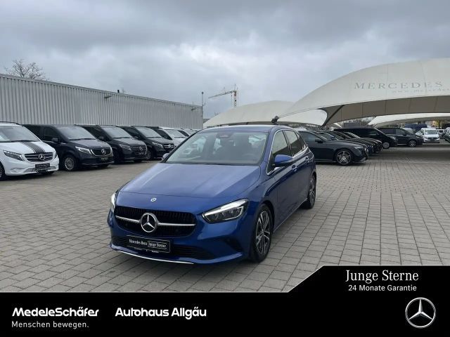Mercedes-Benz B 180 2024 Benzine
