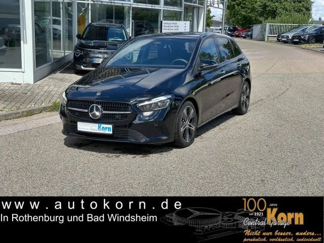 Mercedes-Benz B 200 2024 Benzine