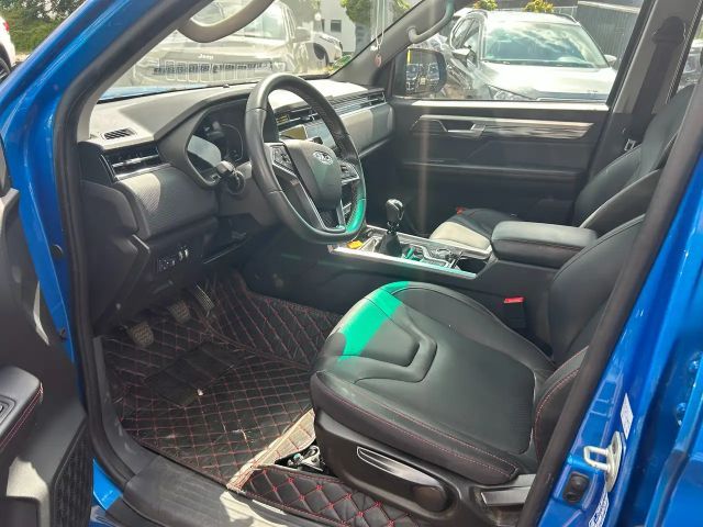 JAC T8