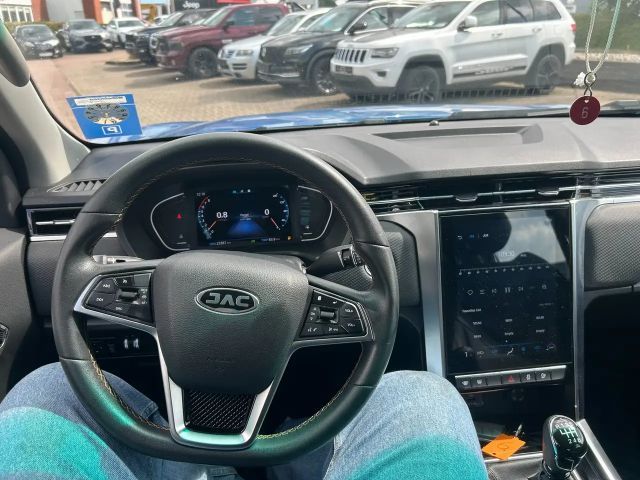 JAC T8