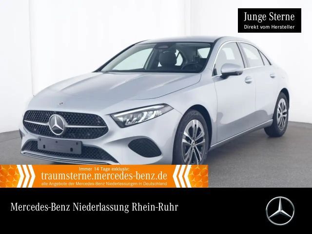 Mercedes-Benz A 200 2025 Benzine