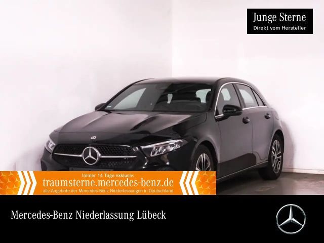 Mercedes-Benz A 200 2024 Benzine
