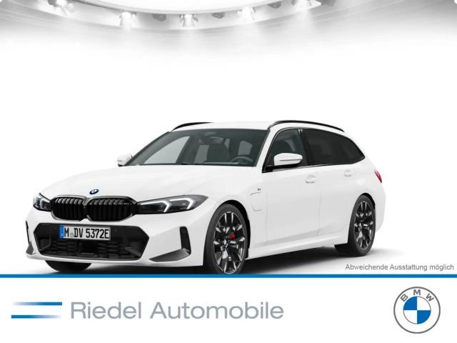 BMW 330 2025 Hybride / Benzine