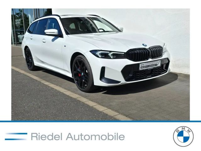 BMW 330 2024 Hybride / Benzine