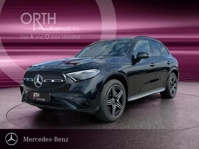 Mercedes-Benz GLC 200 2024 Benzine