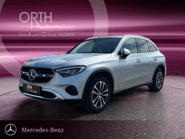 Mercedes-Benz GLC 200 2024 Benzine