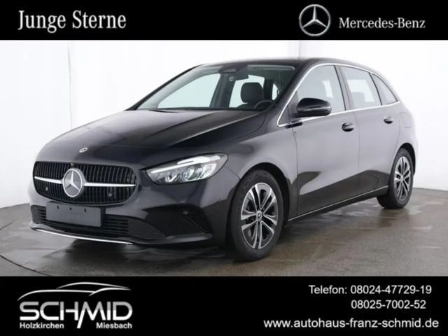 Mercedes-Benz B 200 2024 Benzine
