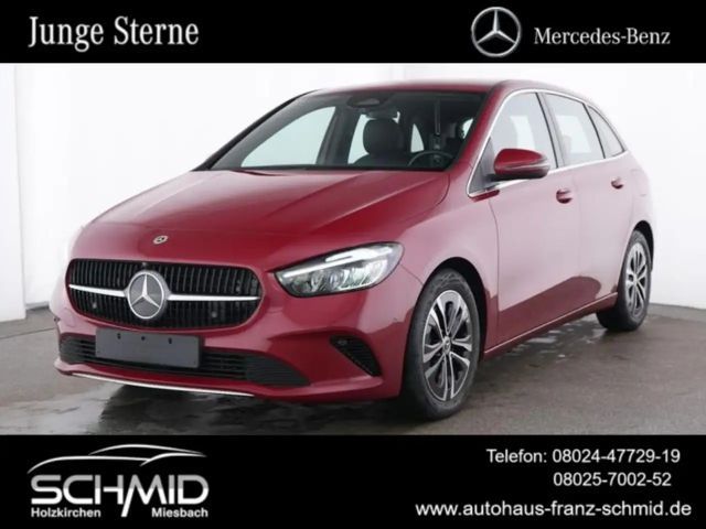 Mercedes-Benz B 200 2024 Benzine