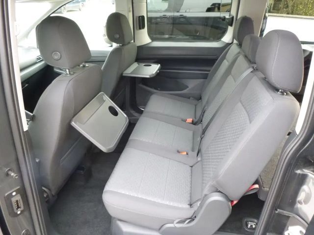 Ford Grand Tourneo