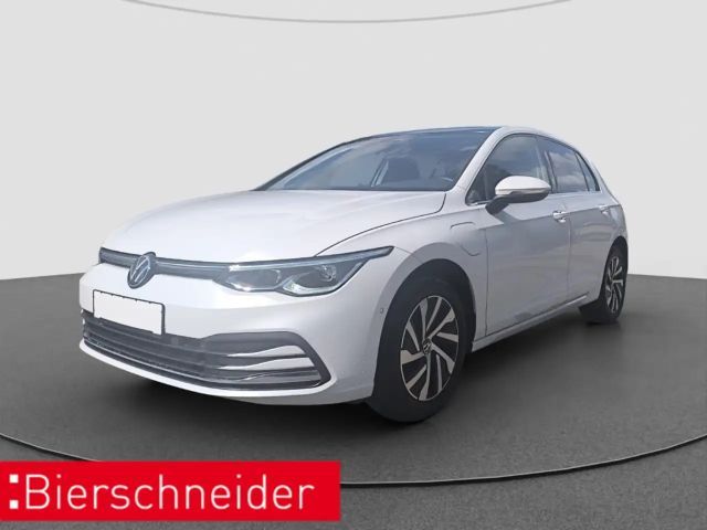 Volkswagen Golf 8 1.4 TSI eHybrid DSG STANDHZG PANO NAVI 2021 Hybride / Benzine