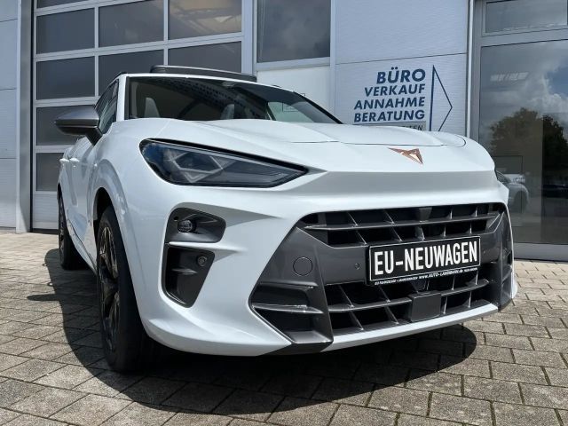 Cupra Terramar 1.5 eTSI DSG PANO AHK KAM 19" 3J. GAR 2025 Benzine