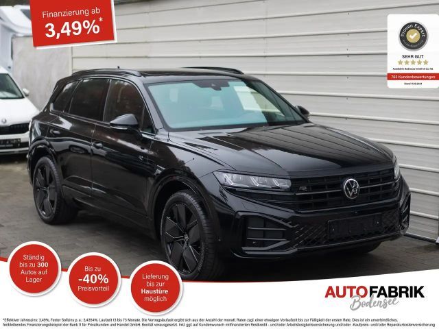 Volkswagen Touareg R-Line 3.0 V6 TDI 4MOTION *Pano*AHK*HeadUp 2024 Diesel