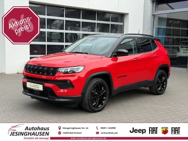 Jeep Compass Night Eagle MHEV+Navi+RFK.+Klimaaut.+ACC+LED 2023 Hybride / Benzine