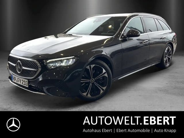Mercedes-Benz E 300 e T-Modell AVANTGARDE AHK Lenkradhzg LED 2023 Hybride / Benzine