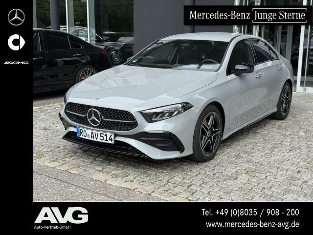 Mercedes-Benz A 200 A 200 Lim AMG Special Edition LED Sound Night RF 2025 Benzine