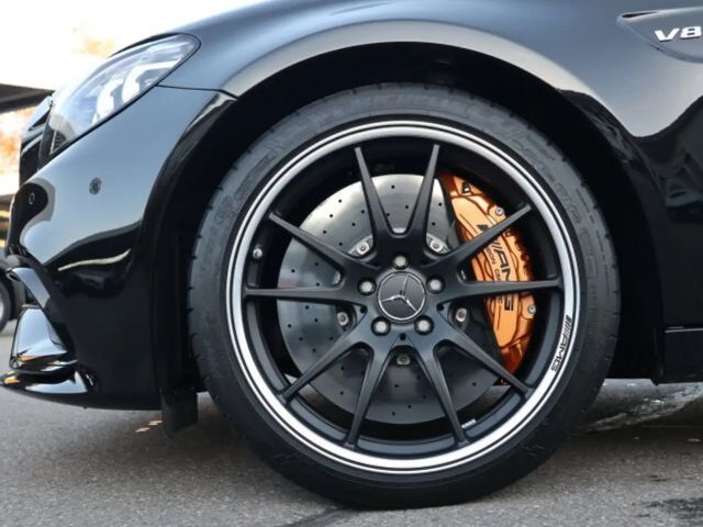 Mercedes-Benz C 63 AMG