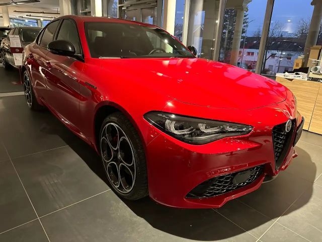 Alfa Romeo Giulia 2023 Benzine