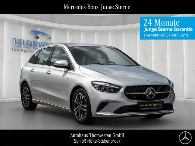 Mercedes-Benz B 180 B 180 Progressive Line Advanced Winter-Paket 2024 Benzine