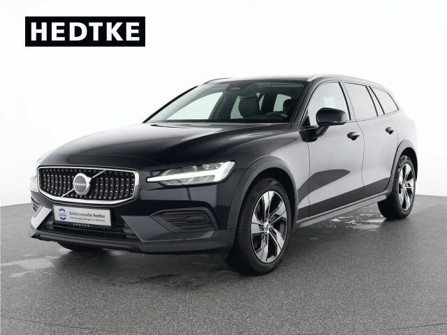 Volvo V60 Cross Country B4 AWD Plus 18"+WINTER-PAKET 2023 Diesel