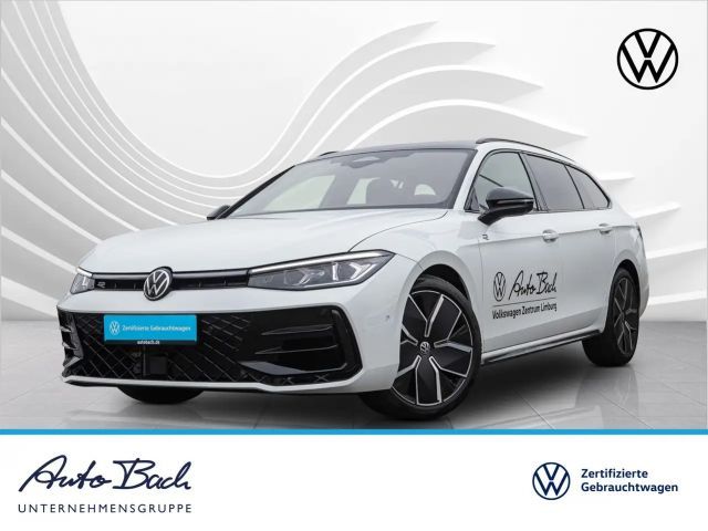 Volkswagen Passat Variant 2.0 TSI "R-Line" 4M DSG Navi LED 2025 Benzine
