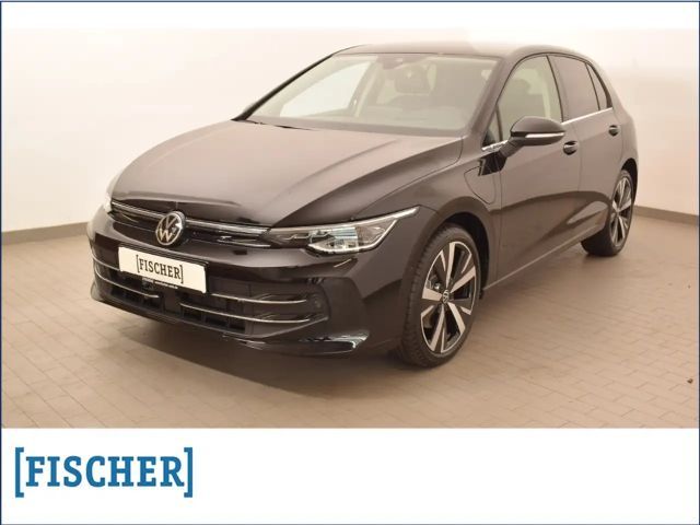 Volkswagen Golf VIII 1.5TSI eHybrid DSG Edition 50 Matrix Navi AHK 2025 Hybride / Benzine