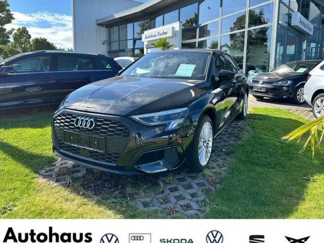 Audi A3 35 TFSI Sportback advanced *Allwetter* 2023 Benzine