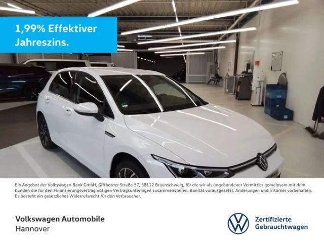 Volkswagen Golf 2023 Benzine