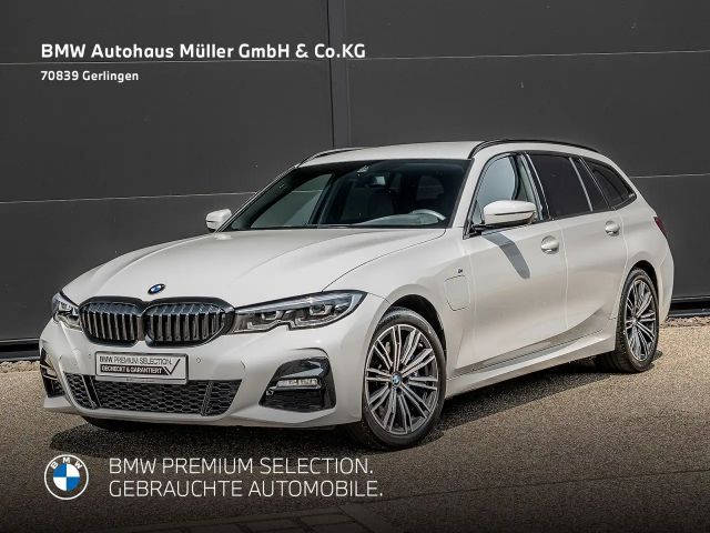 BMW 330 2020 Hybride / Benzine
