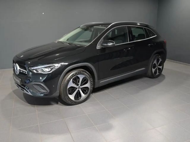 Mercedes-Benz GLA 250 2023 Benzine