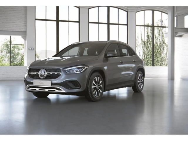Mercedes-Benz GLA 200 2020 Benzine