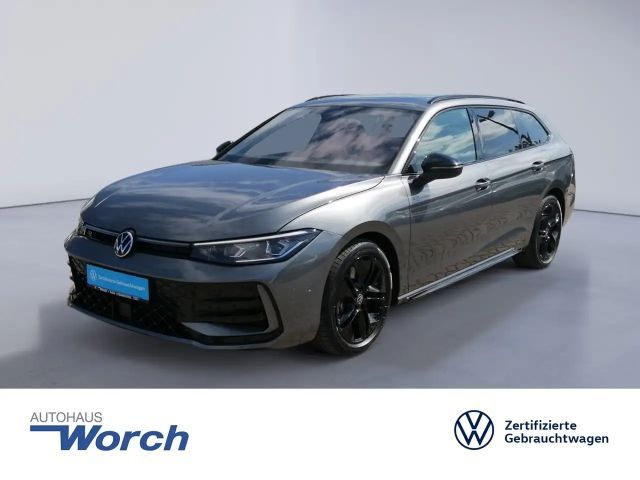 Volkswagen Passat Variant Passat R-Line 2.0 TDI 4MO STHZ+LEDER+AHK+PANO+ 2025 Diesel