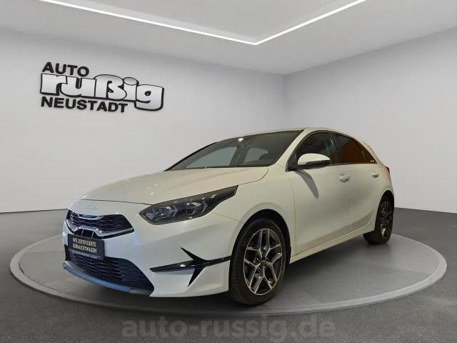 Kia Ceed / cee'd