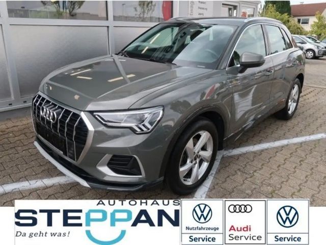 Audi Q3 1,5 TFSI advanced Mild Hybrid +APP +ACC +LED 2022 Benzine