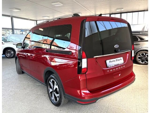 Ford Grand Tourneo