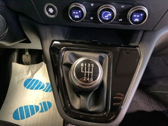 Nissan Townstar