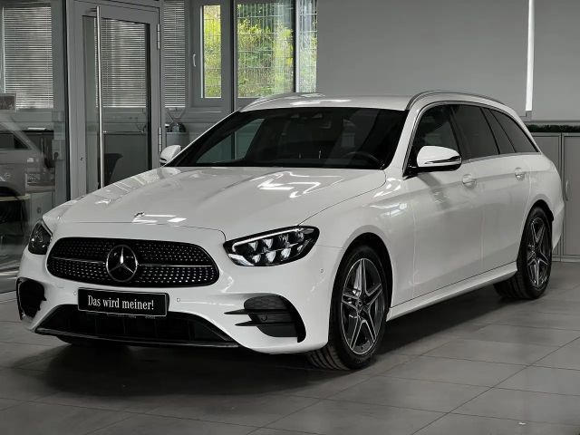 Mercedes-Benz E 200 d T AMG-Line AHK DISTRONIC+LED+NAVI+PDC KAM 2022 Diesel