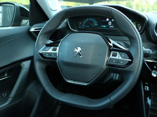 Peugeot e-2008