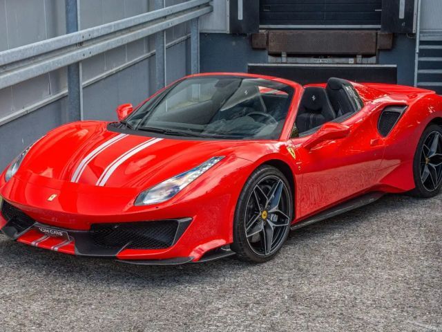 Ferrari 488
