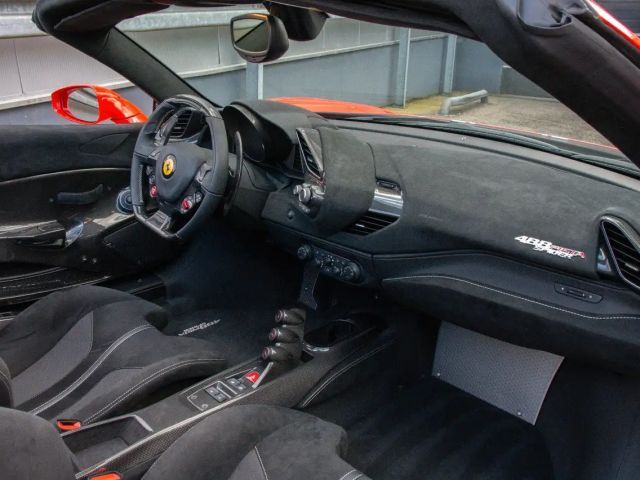 Ferrari 488